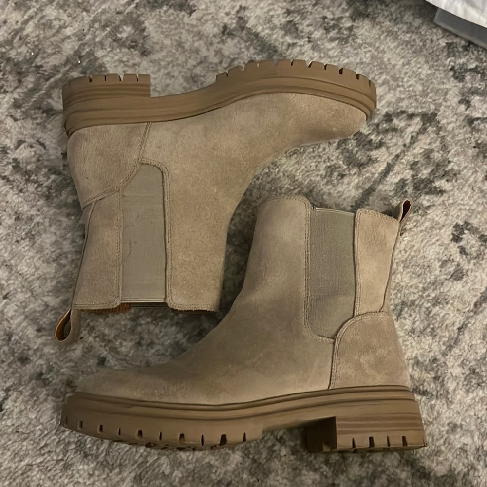 Lucky Brand Tan Ankle Boots
